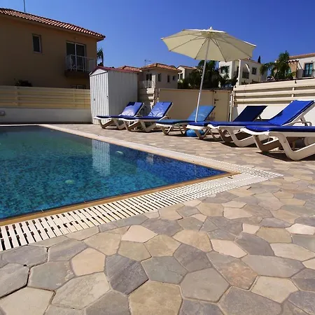 Villa Maouris