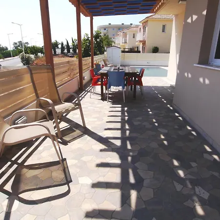 Maouris Villa Protaras